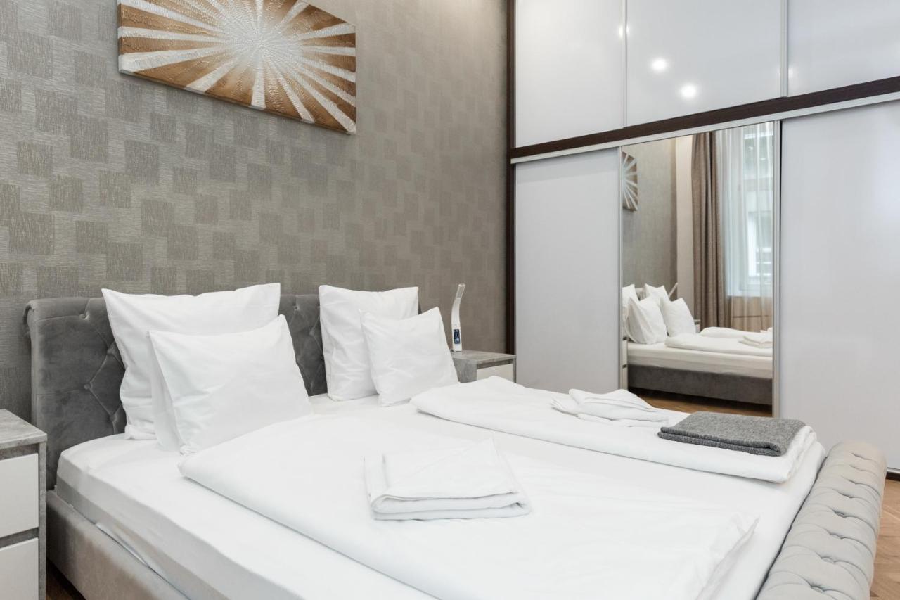 City Center Grand Luxury W 2Br/2Bt Boedapest Buitenkant foto